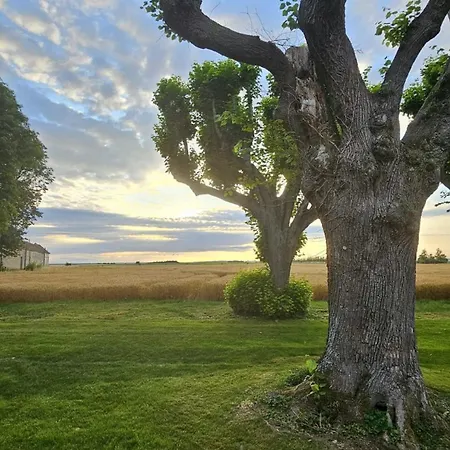 Nuit Dans Le Vexin Ubytování v soukromí Clery-en-Vexin
